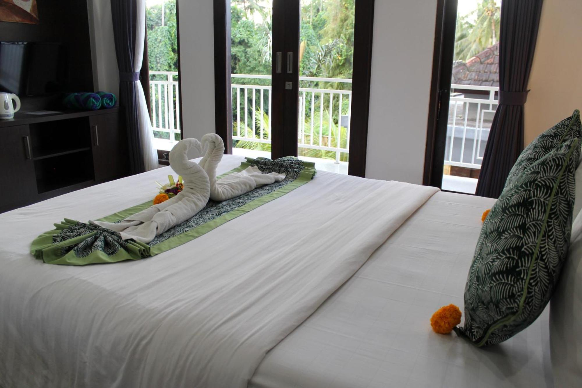 Hanaka Riverside Ubud Esterno foto
